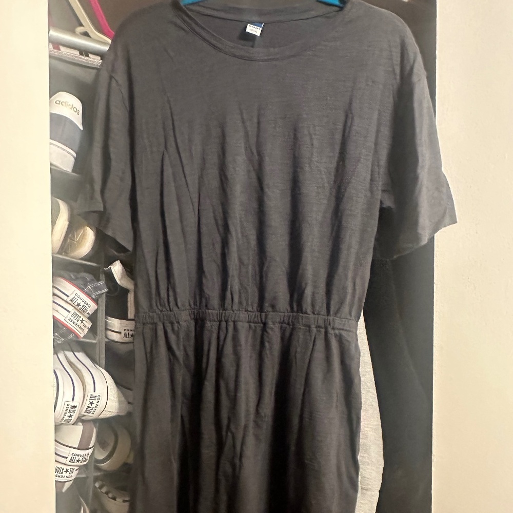 Grey T-Shirt Dress with Cinched Waist. Size L